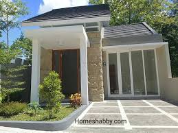 Seperti yang kita ketahui bahwa anak kecil seringkali bertindak ceroboh dengan keluar rumah. 6 Desain Rumah Dengan Teras Batu Alam Homeshabby Com Design Home Plans Home Decorating And Interior Design