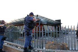 Four police officers were also injured while responding to incidents in various areas. 8aqu8vjelgy5wm