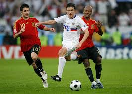 Ю́рий валенти́нович жирко́в — российский футболист, игрок клуба «зенит» и национальной сборной россии. 16 Let Nazad Yurij Zhirkov Debyutiroval Za Sbornuyu Rossii Po Futbolu Karera Zhirkova V Sbornoj V Cifrah Chempionat