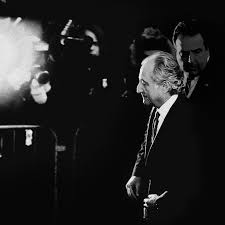 Disgraced financier bernie madoff, who carried out the largest ponzi scheme in history, died wednesday, april 14th, at the federal medical center in butner, north carolina. P Wt 6nxqat7vm