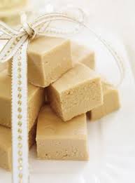 Sucre A La Creme Le Meilleur Ricardo Recipe Maple Fudge Recipes Maple Fudge Food