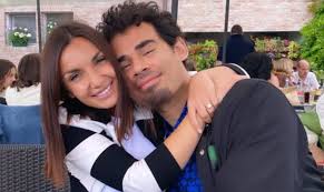 Luisa peterlongo, la mamma di elettra lamborghini pubblicato il 13 febbraio 2020 alle ore 16:04 luisa peterlongo è la mamma di elettra lamborghini e le somiglia in modo impressionante. Elettra Lamborghini Celebrates 27 Years With Her Family And Her Husband How Much Tenderness Ruetir