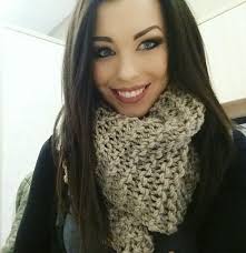 I made a matching scarf set for my Sister-in-law and her penguin. She loves  the color yellow 💛