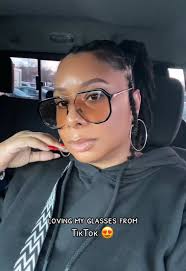 Y’all get these glasses while they are less than $4! #sunglasses  #tiktokshopfinds #tiktokshop #shopping #fyp #viralvideo #trending