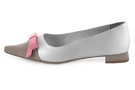Le rose pâle est une couleur à la mode, élégante et pratique en toute occasion. Ballerines Elegantes Et Raffinees En Rose Nombreuses Nuances En Rose Poudre Fuchsia Pale Vieux Rose Bonbon Peche Dragee Chair Vif Petunia Pivoine Camelia Nude Choix Des Talons