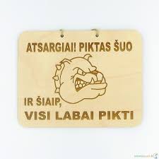 Linksmoji lentelė „PIKTAS ŠUO“
