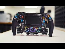 The steering wheel of the world champion racing car 2014. Valtteri Bottas Erklart Sein Formel 1 Lenkrad Video Mercedes Benz Passion Blog Mercedes Benz Smart Maybach Amg Eq