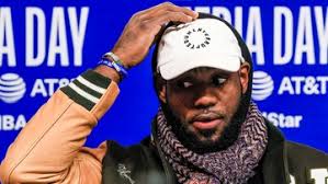 NBA: James Harden i Russell Westbrook zniknęli. Gdzie są gwiazdy Rockets?