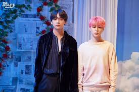 V Kim Tae Hyung Jimin Park Ji Min Bts Bangtanboys Bighit V Jimin Kpop Korea Photoshoot Fashion Style Kimtaehyung Par Bts Vmin Vmin Family Portraits