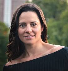 The Peak of Très Chic: June 2017