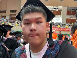 Lei Chun Fung (@xhowardxlei)