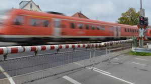 Verkehrssicherheit So Verhalten Sie Sich Am Bahnubergang Richtig Augsburger Allgemeine