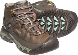 In the shoe world, the agent evo gv has many of the same characteristics: Women S Hiking Boots Lightweight Waterproof Rei Co Op