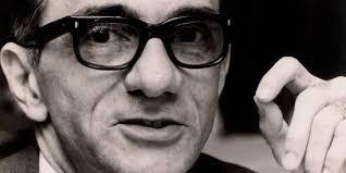 João Cabral de Melo Neto: o poeta em constante transformação