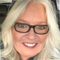 Beth Lalonde's Instagram, Twitter & Facebook