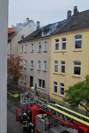 Schließt in 2 h 1 min. Feuerwehr Iserlohn Letmather Dachstuhl Brannte In Voller Ausdehnung Iserlohn Letmathe