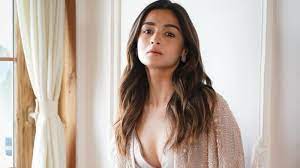 Alia bhatt in nude