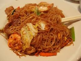 Dia melihat di dekat rumahnya ada yang menjual seperti itu dan banyak yang suka. Resep Dan Cara Membuat Bihun Mihun Goreng Pedas Yang Enak Dan Mudah Selerasa Com