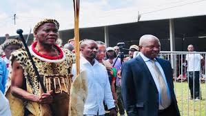 Jabu mabuza age, date of birth, birthday, family, what about his father, mother, where is he from? Ndebele King Makhosonke Calls For Government To Return Land Sabc News Breaking News Special Reports World Business Sport Coverage Of All South African Current Events Africa S News Leader