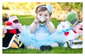Alice In Wonderland Alice In Wonderland Birthday Onederland Birthday Party Alice In Wonderland Tea Party