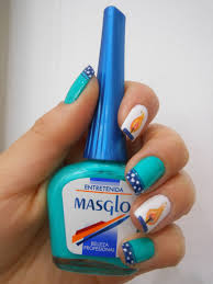 No olvides aplicar base y brillo. Navidad Masglo Entretenida Esmaltes Masglo Unas Masglo Masglo