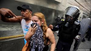Mehr als 24.000 menschen an der küste von honduras flüchten vor der regenkaltfront. Schwere Ausschreitungen Bei Demonstrationen In Honduras Aktuell Amerika Dw 30 04 2019