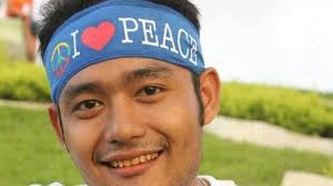 Tidak hanya itu, presiden myanmar, thein sein melontarkan pernyataan kontroversial mengusir muslim rohingya sebagai penyelesaian konflik bernuasa etnis dan agama di… Bikin Tato Wajah Presiden Di Penis Penyair Ini Sekarang Jadi Buronan Surya Malang