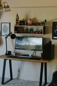 (plus, you'd never know it didn't originally come this way!) to make it, reddit user shaxinater bought a karlby countertop ($229) in oak wood, an alex drawer unit ($99), and some hilver legs ($25), and voila—instant work station. My Gaming Photography Beat Programming Reddit Laboratory 2018 Update Diy Computer Desk Desk Set Unique Desks