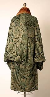 Beautiful silk brocade fabrics in a variety of rich, colors, patterns and detail. 99 Brocade Ideas Brocade Vintage Outfits Brocade Fabric