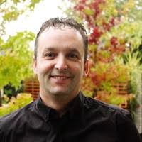 600+ perfiles de «Linders»