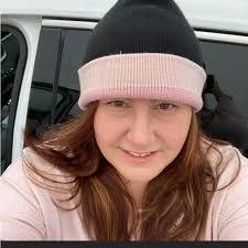 Amy Kostecki's Instagram, Twitter & Facebook