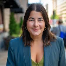 I am thrilled to announce my new gig as Senior Director of Growth, Creative  Strategy at Athletic Greens. This exciting role allows me to blend my  growth hacker mindset with my strategic