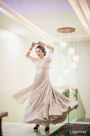 20 Reception Gowns That We Spotted On Indian Brides Reception Gown Simple Gowns