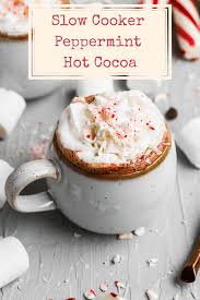 Chocolat Chaud A La Menthe Poivree A La Mijoteuse Pour L 39 Amour Des Gourmets Peppermint Hot Cocoa Easy Hot Cocoa Recipe Homemade Hot Cocoa