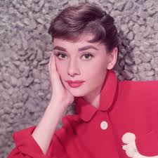 Broadchurch star Pauline Quirke's amazing beachfront penthouse is up for  sale