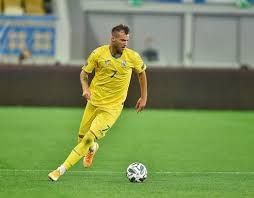 Born 23 october 1989) is a ukrainian professional footballer who plays as a winger or forward for english premier league club west ham united and the ukraine national team. Andrej Yarmolenko Revanshistskih Nastroenij U Nas Net