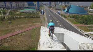 40, born 14 june 1980. Vittorio Brumotti In Astana Youtube