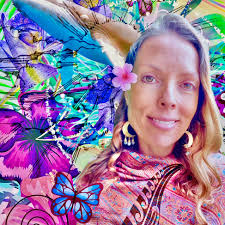 Today We Honor the 20th Anniversary of the International Council of  Thirteen Indigenous Grandmothers ✨ GRANDMOTHERS. It is an international and  making peace With All Our Relations. We are aiming to gather