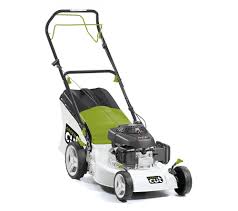 C'est aussi la solution pour disposer d'un gazon court et entretenu sans avoir à transpirer. Carrefour Tondeuse Thermique Tractee Honda Gcv140 Tondeuses Thermiques Rue Du Commerce