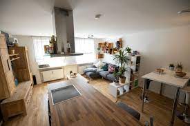 Schöne 2 zimmer dach geschoss wohnung in der stadt ,3 minuten zum bahnhof ! 1 Zimmer Wohnung Zu Vermieten Elsasserstr 2 86157 Augsburg Pfersee Mapio Net