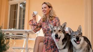 Přehlídka spodního prádla pro nastávající. Petra Hrebickova Se Sla O Tehotenstvi Radit K Samanovi Idnes Cz