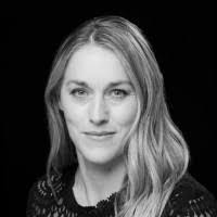 Maureen Passmore's Instagram, Twitter & Facebook