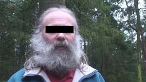 Ze noemen het jaar na de inval in de boerderij in ruinerwold traumatisch, niet hun leven ervoor. Hardhandige Geestuitdrijvingen En Rituele Zwaarden De Krankzinnige Wereld Van Gerrit Jan Van D Uit Ruinerwold Eenvandaag