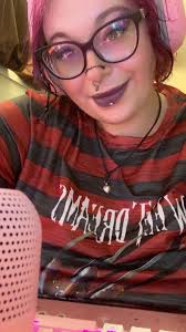 Good morning everyone...second day of the new season. Chapter 6, Season  4...Shock 'N Awesome. I haven't played much yet, but then it happened  unexpectedly quickly...my first epic victory... Have fun liking,  subscribing,