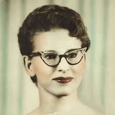 Elizabeth Leavell Family History & Historical Records