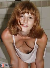 Granny Downblouse No Bra - Mega Porn Pics