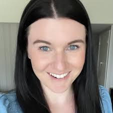 Jenna Pryor's Instagram, Twitter & Facebook