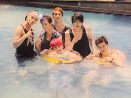 6 Nerds In A Pool But Why Is Binnie Wearing Layers Vixx Vixx Ravi Vixx N Vixx