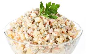 Оливье с копченой курицей и перепелиными яйцами. Salat Olive V Ukraine Za God Podorozhal Na Chetvert Korrespondent Net