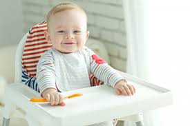 Kursi makan bayi memiliki berbagai macam manfaat untuk si kecil. 10 Rekomendasi Kursi Makan Bayi Ini Membantu Bayi Untuk Belajar Makan Sendiri 2019